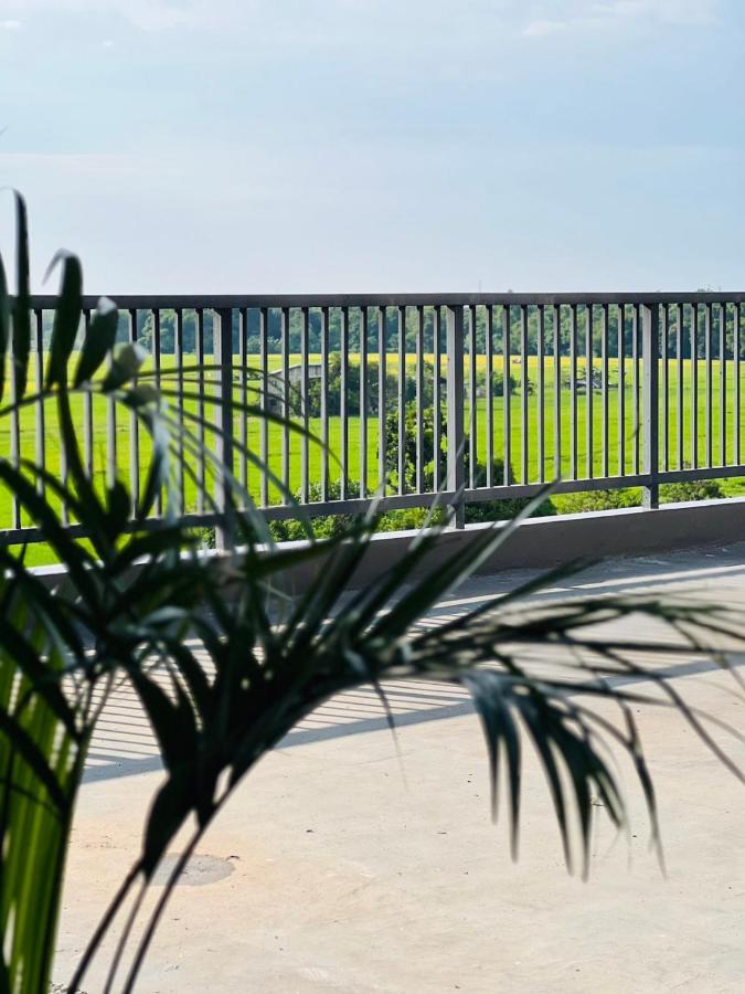 Levo Hotel Urdaneta Екстериор снимка