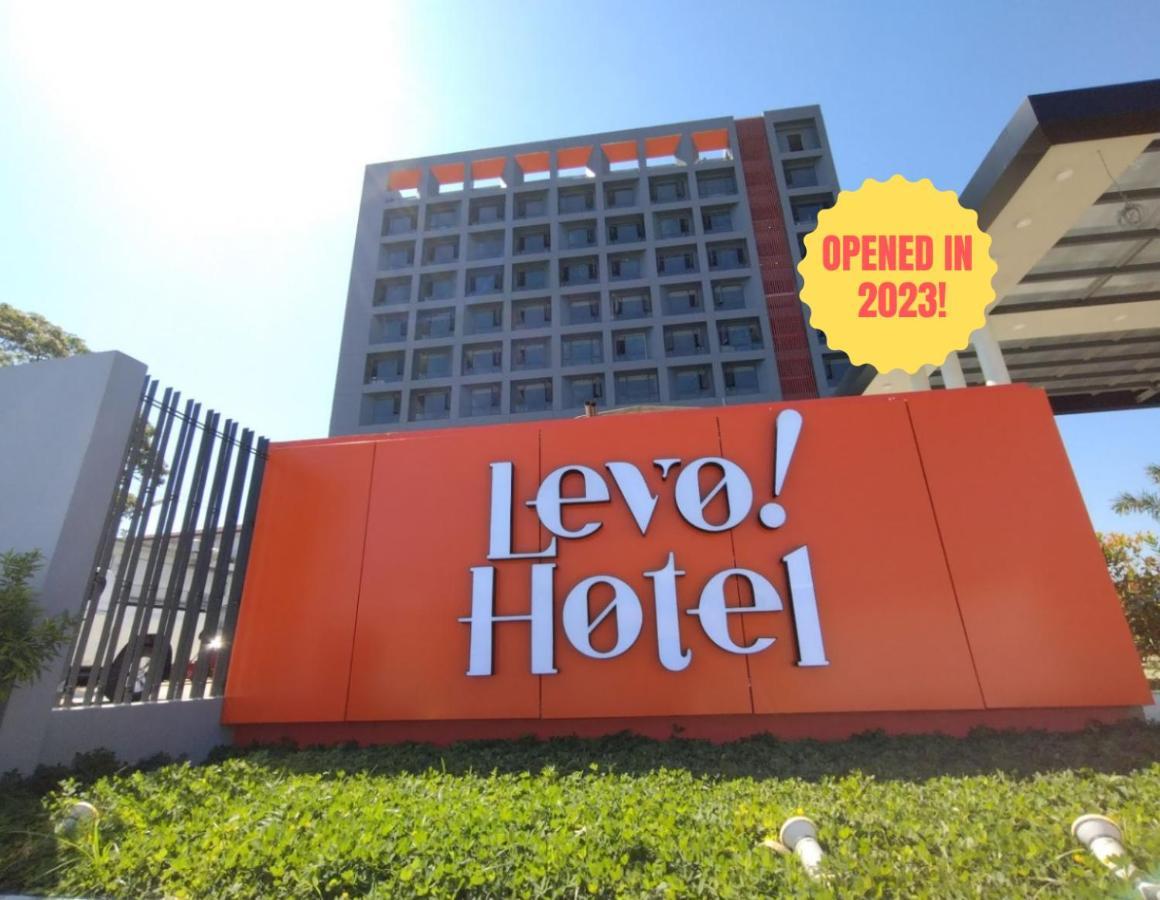Levo Hotel Urdaneta Екстериор снимка