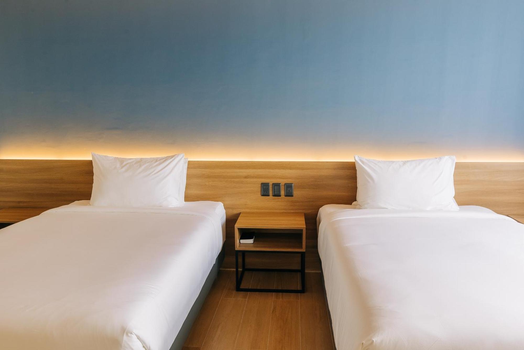Levo Hotel Urdaneta Екстериор снимка