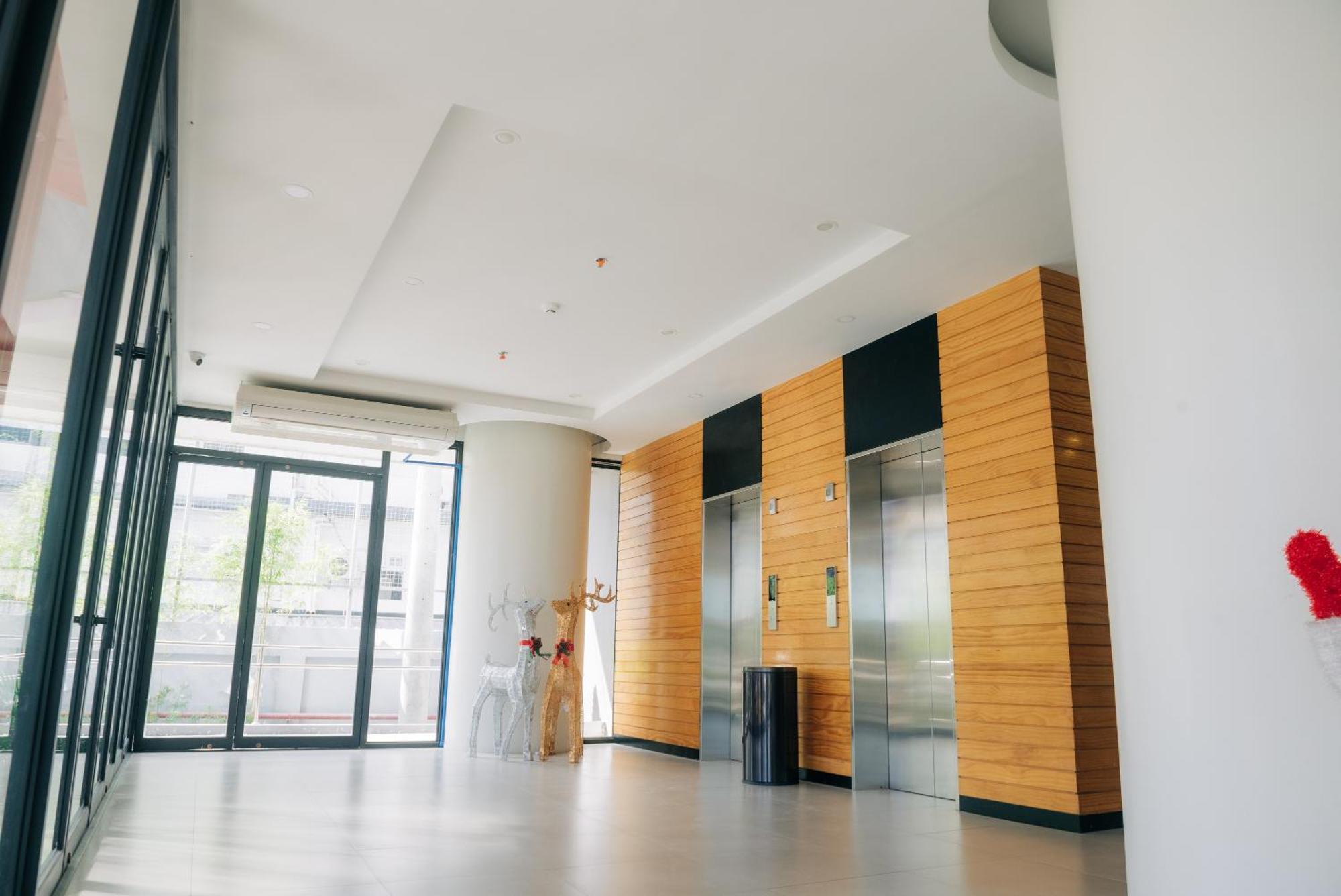 Levo Hotel Urdaneta Екстериор снимка