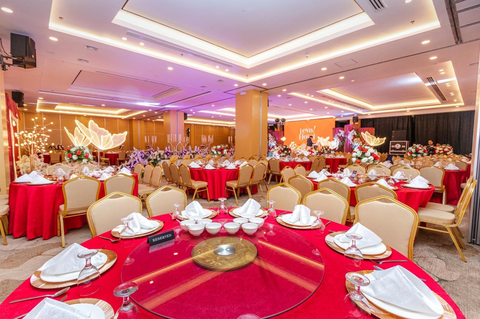 Levo Hotel Urdaneta Екстериор снимка